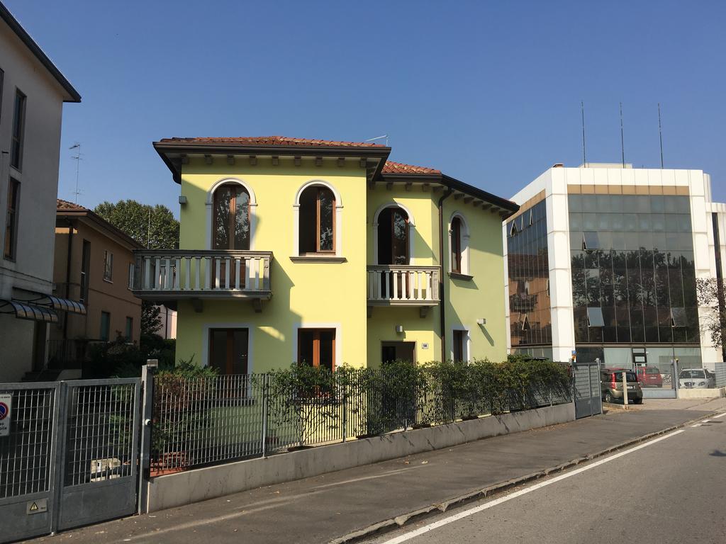 Villa Ricordi เมสเตร ภายนอก รูปภาพ